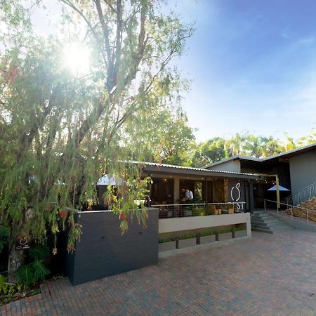 Lowveld Living Guesthouse Mbombela Exterior foto