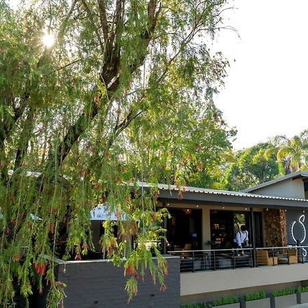 Lowveld Living Guesthouse Mbombela Exterior foto